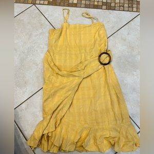 Super Cute Yellow Dress with buckle in front